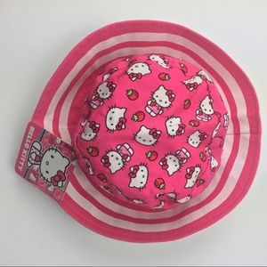 HELLO KITTY Sanrio Striped Strawberry Fruit Graphic Sun Beach Bucket Hat
